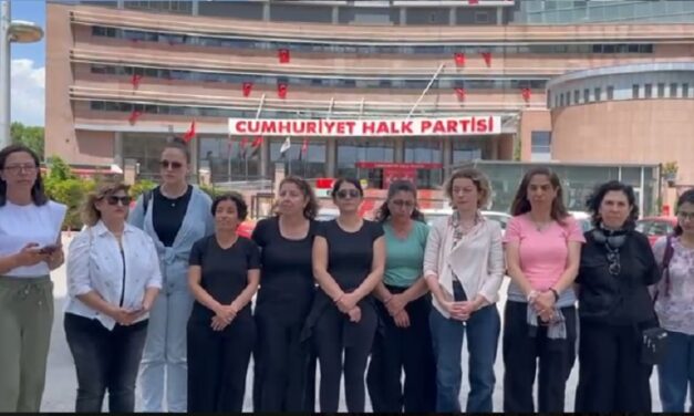 Çiğili Belediyesi İşcilerinin Direnişi Kararlılıkla Devam Ediyor
